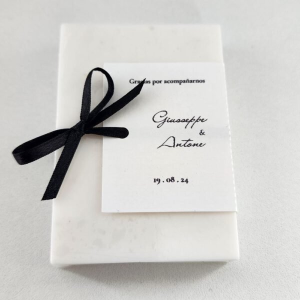 recureccinta703 Jabones rectangulares con cinta 100Gr.